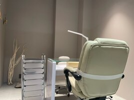 ゆったり個室ネイルブース