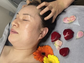 きよらビューティーラウンジ(Kiyora BEAUTY LOUNGE)の写真/【大人気★ドライヘッドスパ】首肩コリ・眼精疲労にも◎ウトウトするくらいの心地のいい圧が人気の秘訣♪
