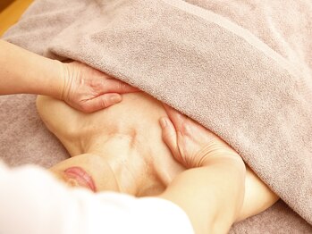 つながり たまプラーザ/巻肩の方はデコルテを緩めて!