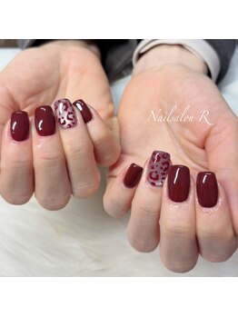 アール 喜多見 成城学園前(R)/豹柄ネイル