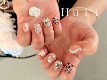 ユイット(Huit)/