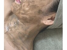 プレジール エテ(plaisir Ete)/首とデコルテ・ハープピーリング