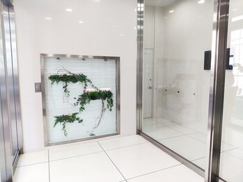 小顔・骨盤・整体専門店 ビヤン 本通り駅前店(BIEN)/和光広島ビル