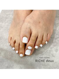 ホワイトフットネイル