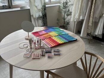 エクリュ(ecru)の写真/【パーソナルカラー｜骨格｜顔タイプ診断】３つの診断でトータル診断ができるサロン☆更に素敵な自分へ♪