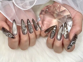 プロフェッショナル ネイルサロン ラヴィアス(LAVIAS)の写真/《付替オフ全員無料》スカルプ派から絶大な人気◎高リピート率の高技術サロン!!イベント向けもお任せ★