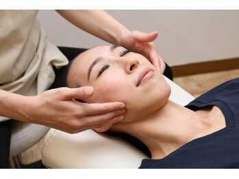 パウワウ そごう大宮店の写真/むくみ/歪み/たるみ改善◎スッキリとしたフェイスラインへ☆/日頃のお疲れからくる頭痛や眼精疲労改善も☆