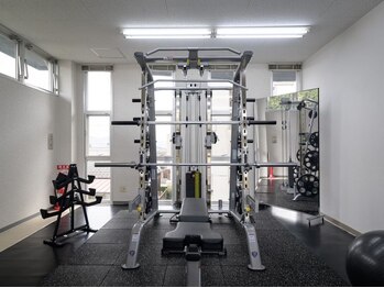 イーエルイー パーソナルトレーニングジム(E.L.E Personal Training GYM)