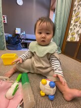 子育てママの整体サロン/施術中のお子様の様子