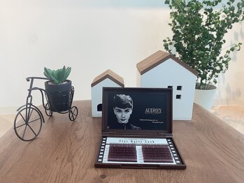 チュラ 竹の塚店(ChuLa)/☆ブラウンフラットラッシュ☆