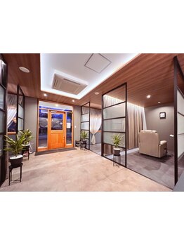 ゆったり空間で施術が受けられるサロン