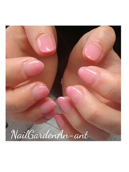 アンアント(An-ant)/グラデーションネイル