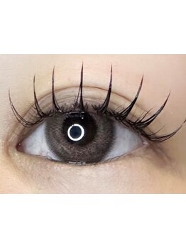 ボリュームのある目元にしたい