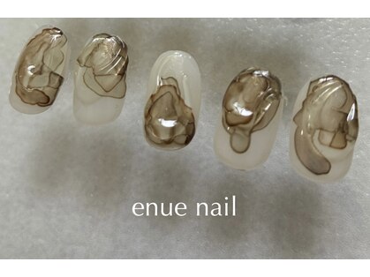 ユーヌ(enue)の写真