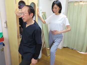 中央治療院/歩き方で身体の調整ができます