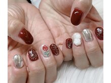 ネイルアンドアイラッシュスタジオ シュシュ(chouchou)/手書きアート・ミラー