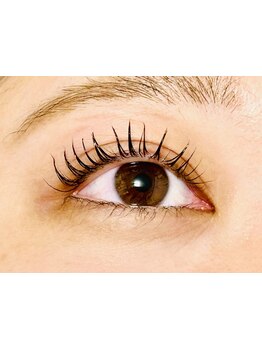 ナチュラル上品な目元にしたい