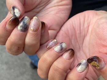 ネイル アトリエ コモード(nail atelier Comodo)/ニュアンスネイル [モカMIX]