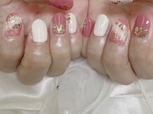 ハニービービー(Honey Bee Bee)/ゴールドキラキラネイル