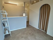 落ち着いた雰囲気のサロンです♪