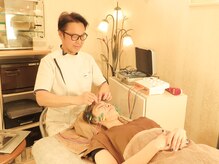 テンジンはり灸院(tenjinはり灸院)/顔に鍼を刺します