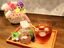 アイラッシュサロン シルビジュ(cillsbijou)の雰囲気（施術後ドリンクとお菓子をご用意☆まつげパーマ/眉毛/アイブロウ）