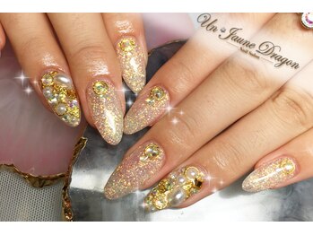 アン ジョーヌドラゴ/オーロララメネイル