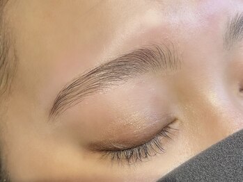 ザ コースト バイ ネオリーブ(The coast by neolive)/ ハリウッドブロウリフト