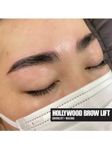 アティランス(ATTIRANCE)/【ハリウッドブロウリフト】