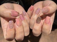 ハンドフィッシュ(handfish)/ピンク尽くしネイル