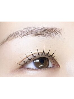 ナチュラル上品な目元にしたい