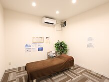 鍼灸整骨院ひでの雰囲気（個室完備でプライベート空間でリラックスして施術を受けられます）