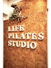 ライフ ピラティス スタジオ(LIFE Pilates Studio)/スタジオ入り口