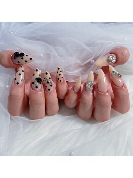 ネイルサロン ヴェルニ(NAIL SALON VERNIS)/#ドットネイル #薔薇ネイル