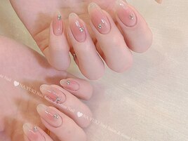 甘すぎない可愛いネイル