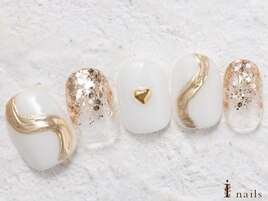 白×ゴールドネイル8480円