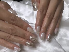 white×mirror