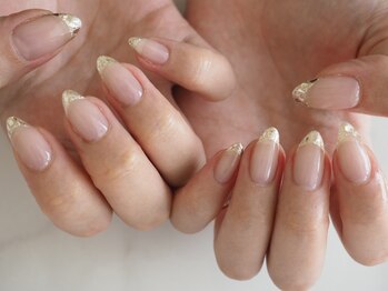 グロウネイル(grow nail)の写真/【高技術×上質なプライベート空間】大人女性のためのサロン★品のあるデザインを多数ご用意しました♪