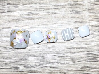 ネイルサロンアンドスクール ミュー(Nail Salon & school mieux)/《FOOTの季節♪》シェル