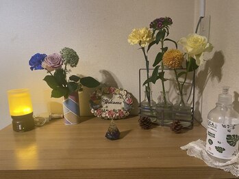 キャンディ(ESTHETIC SALON CANDY)/お花を飾ってお待ちしております