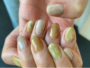 カーティシーネイルズ(curtisii NAILS)/