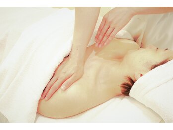 ポーラ ザ ビューティ 枚方田宮店(POLA THE BEAUTY)/デコルテマッサージ