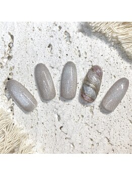 ぷっくりマグネットネイル