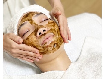 ホワイト ターコイズ/剥離なしハーブピーリング☆