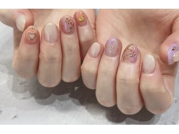 ネイルアンドアイラッシュスタジオ シュシュ(chouchou)/手書きアートが得意<(_ _)>