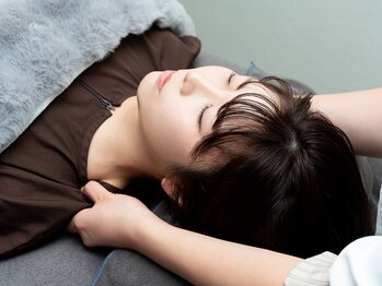 JANTACE 鍼灸院による全身整体とヘッドスパのサロン/５）仰向けアプローチ