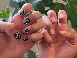 ダークグリーン