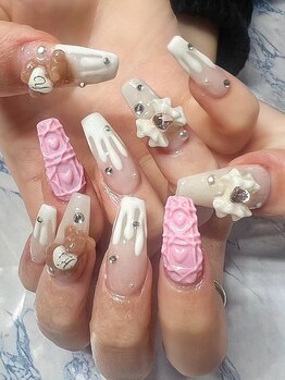 エーネイル(A nail)の写真/華やか&持ちの良いネイルで１ランク上の指先♪スカルプ/ワンカラー¥8800,付放題¥11000♪ジェルの場合¥7700