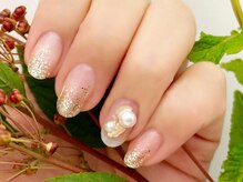 スタンダード アイネイル/ラメとパールジェル￥8800