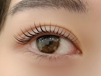 プロシェ 大宮店(Proche)の写真/丁寧な施術でモチがいい♪《美容液成分で可愛いお目元が長続き》3step♪高濃度ケラチンラッシュリフト☆